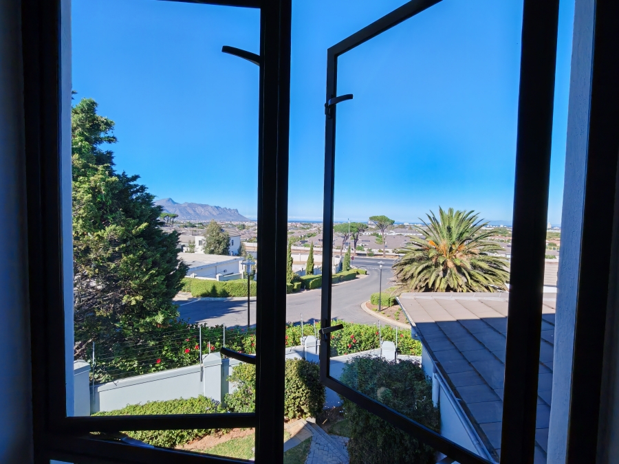 4 Bedroom Property for Sale in Dennegeur Western Cape